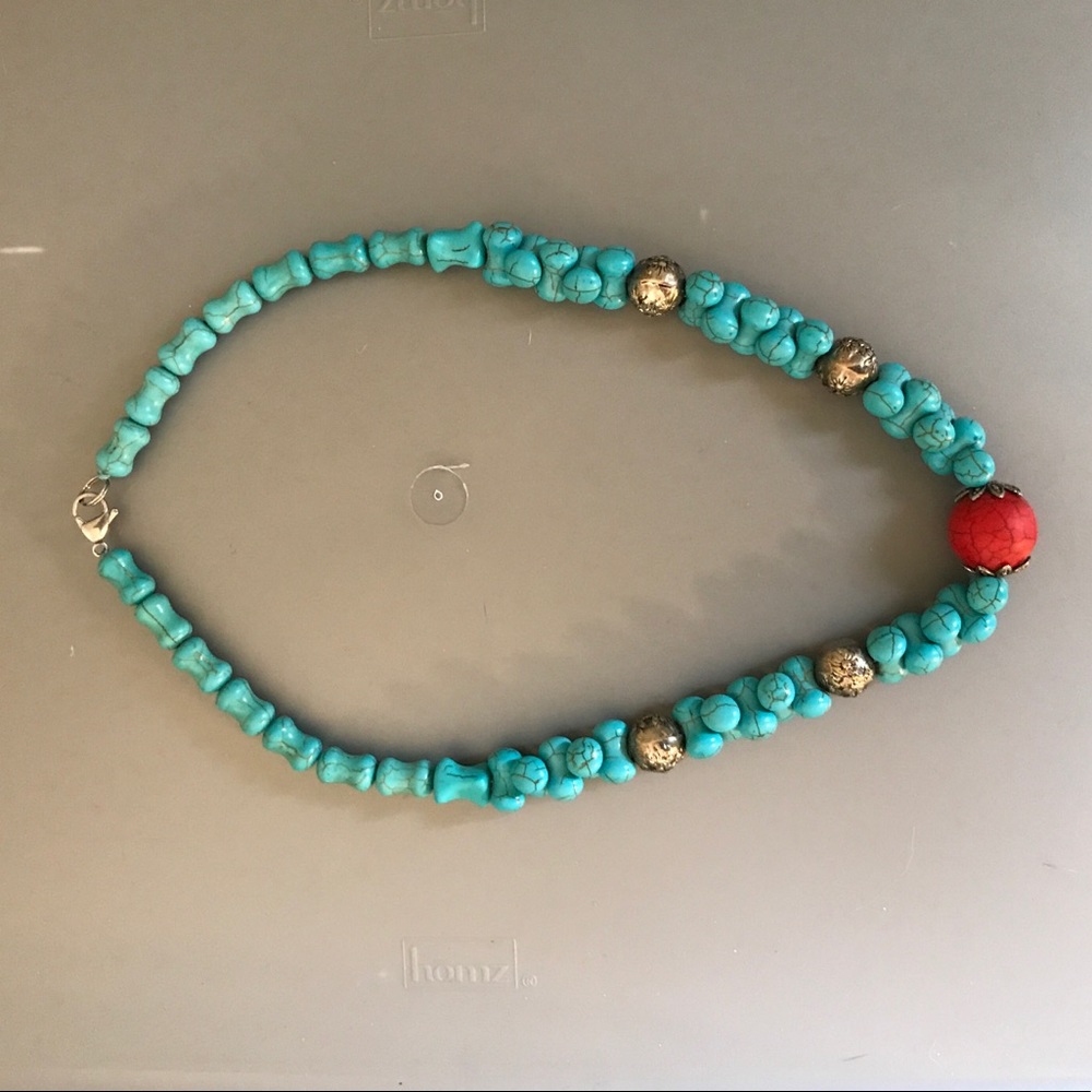 EUC Turquoise Red Necklace - Picture 3 of 4
